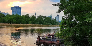 Beitragsbild des Blogbeitrags Orte für Urlaubsfeeling in Wien