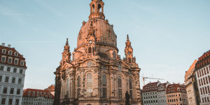Beitragsbild des Blogbeitrags 5 Gründe, warum ihr diesen Sommer unbedingt Dresden besuchen solltet