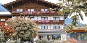 Beitragsbild des Blogbeitrags Das 4*S Gartenhotel Crystal in Fügen/Tirol – Hotel Review