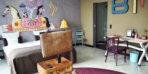 Beitragsbild des Blogbeitrags 25hours Hotel Vienna - Hotelzimmer einmal anders 