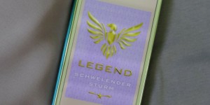 Beitragsbild des Blogbeitrags Buchrezension #112 Legend 2 - Schwelender Sturm von Marie Lu 