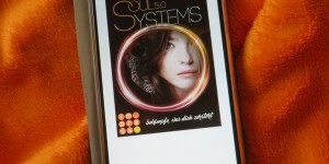 Beitragsbild des Blogbeitrags Buchrezension #227 SoulSystems 5: Bekämpfe, was dich zerstört von Vivien Summer