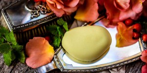 Beitragsbild des Blogbeitrags Festes Deo mit zuverlässigem Schutz – einfach natürlich gepflegt!