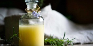 Beitragsbild des Blogbeitrags Duschgel selber machen für einen guten Start in den Morgen – die Kraft der ätherischen Öle nutzen!