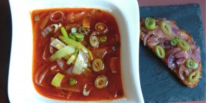 Beitragsbild des Blogbeitrags zwiebelsuppe einmal anders... 
