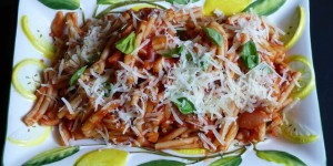 Beitragsbild des Blogbeitrags casarecce mit zucchini