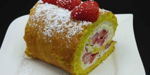 Beitragsbild des Blogbeitrags erdbeerroulade 