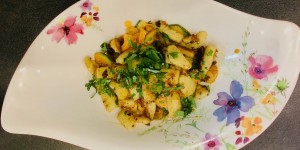 Beitragsbild des Blogbeitrags gnocchi auf kohlrabi - zucchini - gemüse