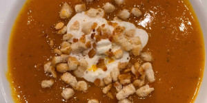 Beitragsbild des Blogbeitrags schilchersturm - kürbissuppe
