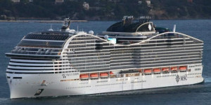 Beitragsbild des Blogbeitrags mittelmeerkreuzfahrt mit der MSC World 