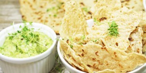 Beitragsbild des Blogbeitrags Paleo – Tortillia Chips mit Avocadodip 
