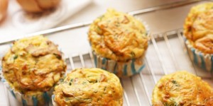 Beitragsbild des Blogbeitrags Spinatmuffins mit Eierschwammerln 