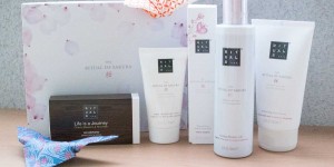 Beitragsbild des Blogbeitrags Rituals Glossybox September – Ritual of Sakura 