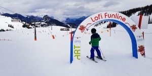 Beitragsbild des Blogbeitrags Skifahren im Salzburger Saalachtal im Familien-Skigebiet Lofer