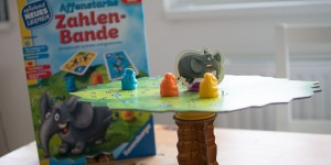 Beitragsbild des Blogbeitrags Ravensburger Lernspiele – Affenstarke Zahlen-Bande und ABC-Insel 