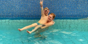 Beitragsbild des Blogbeitrags FIT Familien- und Gesundheitstage in der H2O Therme 