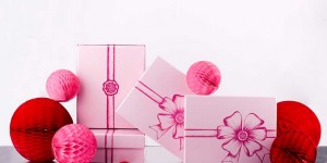 Beitragsbild des Blogbeitrags Love is in the air Glossybox Februar 