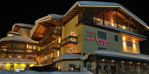 Beitragsbild des Blogbeitrags Skiurlaub im Walchhofers Familienhotel Zauchenseehof