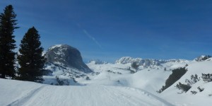 Beitragsbild des Blogbeitrags Schneeschuhwanderung zum Wiesberghaus 