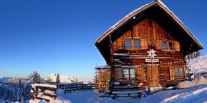 Beitragsbild des Blogbeitrags Bergtouren Jahresausklang auf der Goiserer Hütte