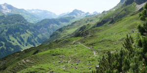 Beitragsbild des Blogbeitrags Der Krumbacher Höhenweg 