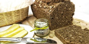 Beitragsbild des Blogbeitrags Vollkorn- Dinkel- Hanfbrot