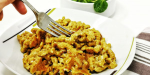 Beitragsbild des Blogbeitrags Rezept Kürbisspätzle mit Käse 