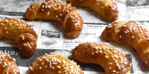 Beitragsbild des Blogbeitrags Original Wiener Briochekipferl und ein Kopfbrioche