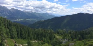 Beitragsbild des Blogbeitrags travel – Das grüne Herz Österreichs