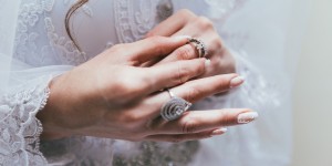 Beitragsbild des Blogbeitrags Nachhaltig heiraten – Teil 7: Was alles zu einer nachhaltigen Hochzeit dazugehört
