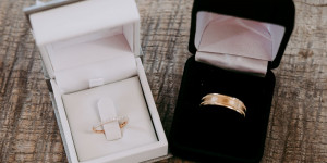 Beitragsbild des Blogbeitrags Ehering und Goldpreis – Wissenswertes für den Ringkauf 
