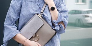 Beitragsbild des Blogbeitrags Blue Off-Shoulder Love