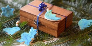 Beitragsbild des Blogbeitrags Marmorierte Geschenk- und Christbaumanhänger aus Salzteig