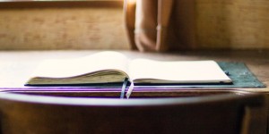 Beitragsbild des Blogbeitrags 3 lehrreiche Bücher für alle Naturkosmetik-Selbermacher!