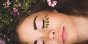 Beitragsbild des Blogbeitrags 10 Tipps für natürlich schöne Haut