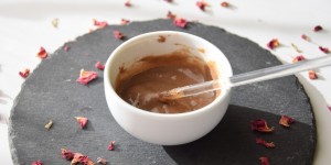 Beitragsbild des Blogbeitrags 2-in-1 Peeling und Maske für unreine und fette Haut