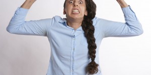 Beitragsbild des Blogbeitrags 5 fragen, die du als single-frau nicht mehr hören kannst. plus antworten zum auswendiglernen.