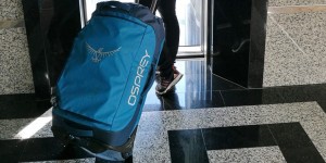 Beitragsbild des Blogbeitrags Osprey Rolling Transporter 90 – das Raumwunder