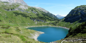 Beitragsbild des Blogbeitrags Zu Besuch im Hotel Sandhof in Lech! Outdoor-Aktivitäten inklusive!