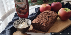 Beitragsbild des Blogbeitrags REZEPT | APFEL-ZIMT-BROT 