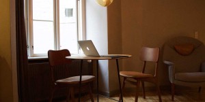 Beitragsbild des Blogbeitrags Büroeinrichtung – vom Schreibtisch bis zum Aktenschrank