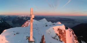Beitragsbild des Blogbeitrags Alps Adventuring: The Traunstein Over Night 