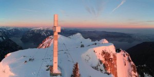 Beitragsbild des Blogbeitrags Alps Adventuring: The Traunstein Over Night