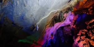 Beitragsbild des Blogbeitrags Show-Caving in Youxian’s Bailongdong (White Dragon Cave)