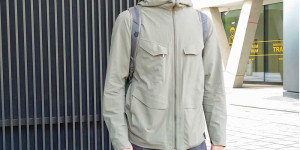 Beitragsbild des Blogbeitrags Veilance Spere LT Hoodie: Snuggly Summerweight Field Jacket