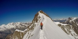 Beitragsbild des Blogbeitrags Viertausend Gründe für die Westalpen: Weißmies (4.023m) -Überschreitung 