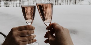 Beitragsbild des Blogbeitrags MÄDELS-WOCHENENDE IM TRAVELCHARME RESORT WERFENWENG