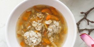 Beitragsbild des Blogbeitrags #vitaminkick – Fleischbällchensuppe reloaded mit der neuen Multifry von De’Longhi + VERLOSUNG