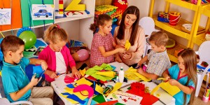 Beitragsbild des Blogbeitrags #abouteducation – was Mütter an ihrem Kindergarten nervt | das sagt die Community