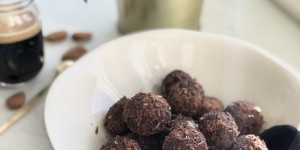 Beitragsbild des Blogbeitrags #sugarfree – Rezept für gesunde Schokobällchen ohne Zucker